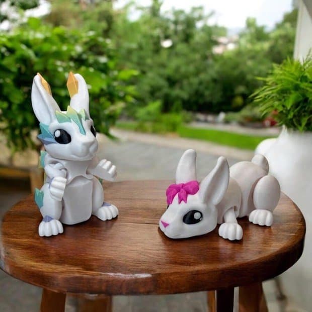 3D Printed Articulated Crystal Easter Bunny Couple, Fidget Desk Toy